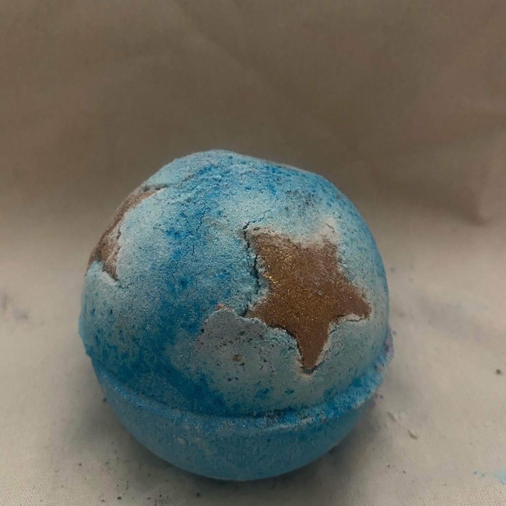 Lush bath bomb bundle